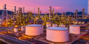 मध्यपूर्व तनावले तेल बजार ततायो: प्रतिब्यारेल १०० डलर नाघ्यो